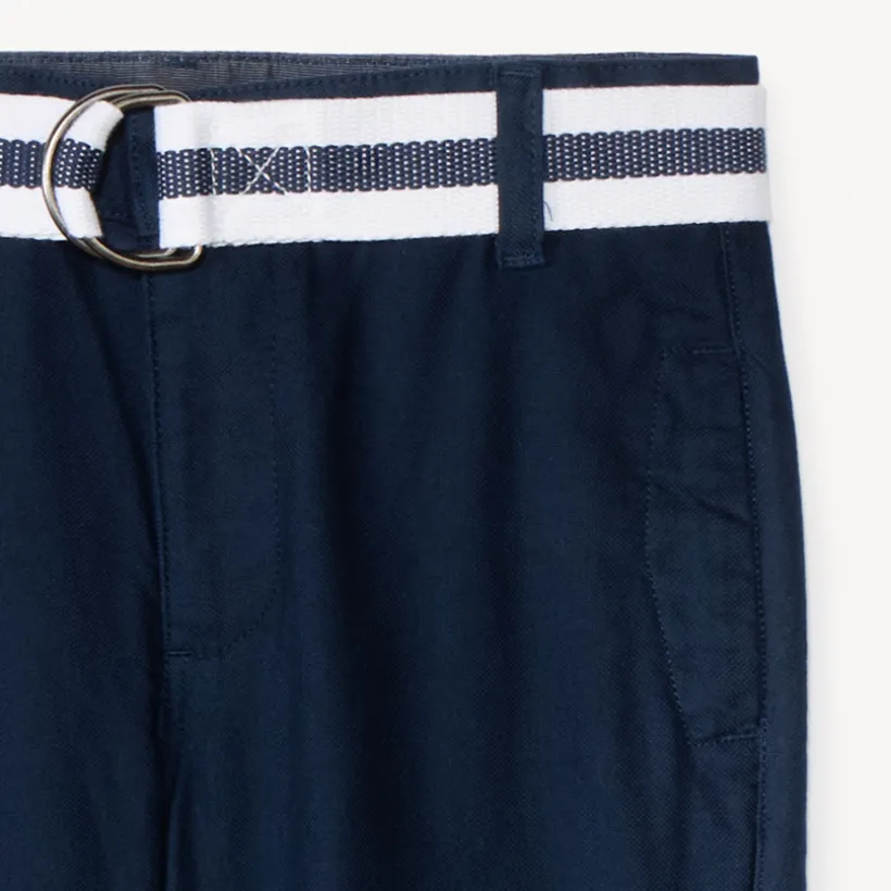 Rechthoekige broek van stof met riem jongens
