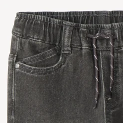 Rechthoekige jeans jongens met gebruikt effect