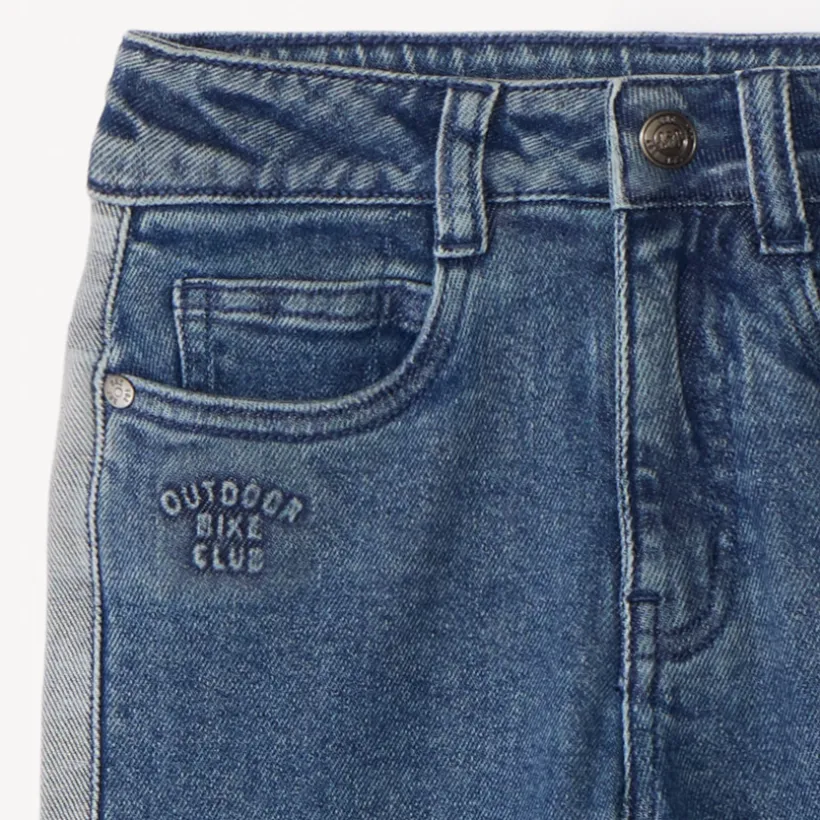 Rechthoekige jeans met reliëfprint jongens