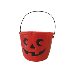 rode pompoensnoeppot voor Halloween