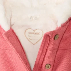 Roze lakenstofjas met kap voor babymeisje