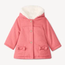 Roze lakenstofjas met kap voor babymeisje