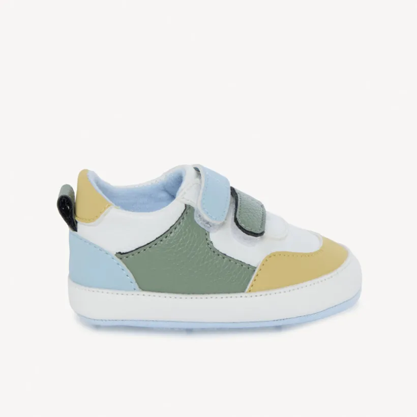 Schoenen met contrasterende inzetstukken voor babyjongen