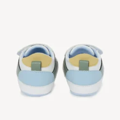 Schoenen met contrasterende inzetstukken voor babyjongen