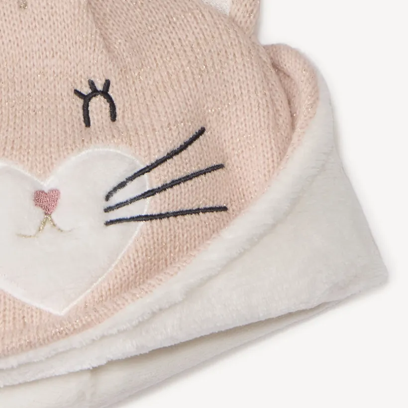 Set gebreide muts met speels kattenontwerp en snood voor babymeisje