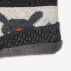 Set met ludieke bonnet en jacquard snood voor jongen.