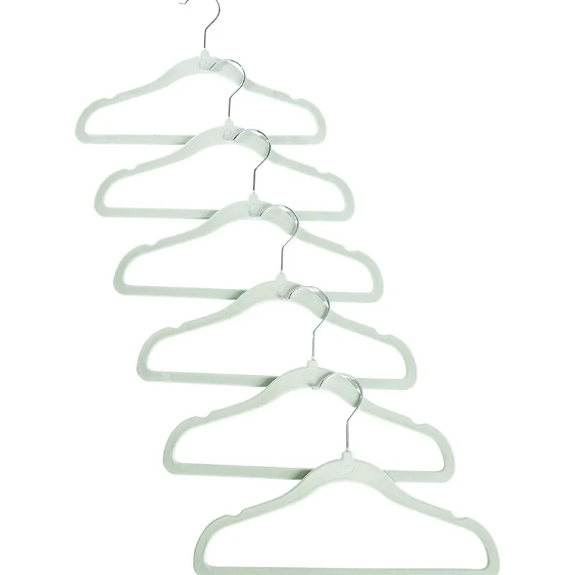 Set van 6 fluwelen kleerhangers groen