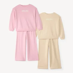 Set van 2 meisjes joggingoutfits met een sweatshirt en een wijde broek.