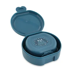 Set van 2 nestbare blauwe lunchboxen Mr. Triceratops van 100% polypropyleen met handige clip