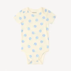 Set van 5 rompertjes met bosbessenmotieven voor babymeisjes, met verschillende openingen afhankelijk van de leeftijd.