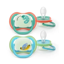 Set van 2 siliconen fopspenen 6-18M Ultra Air nachtversie met decoratie