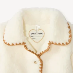 Sherpa jasje voor meisjes met schapenvacht en fancy borduring.