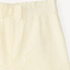 Short met Engels borduursel en fantasieknoop meisjes