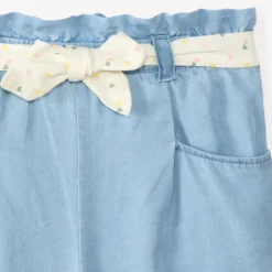 Short met strikceintuur met hartjesprint voor babymeisjes