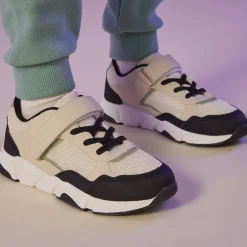 Sportieve sneakers in mesh met inzetstukken jongens