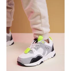 Sportieve sneakers met elastische veters en stopper jongens