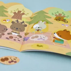Stickersboek La Forêt van Janod voor creatieve spelletjes vanaf 18 maanden met herpositioneerbare stickers en 7 geïllustreerde scènes