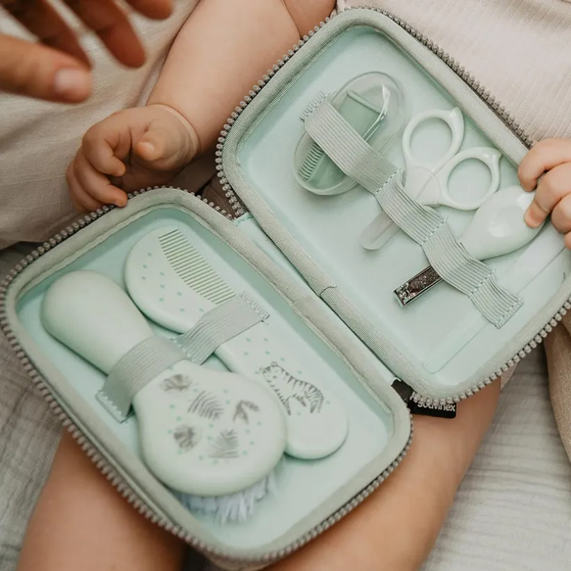Trousse de toilette complète vert