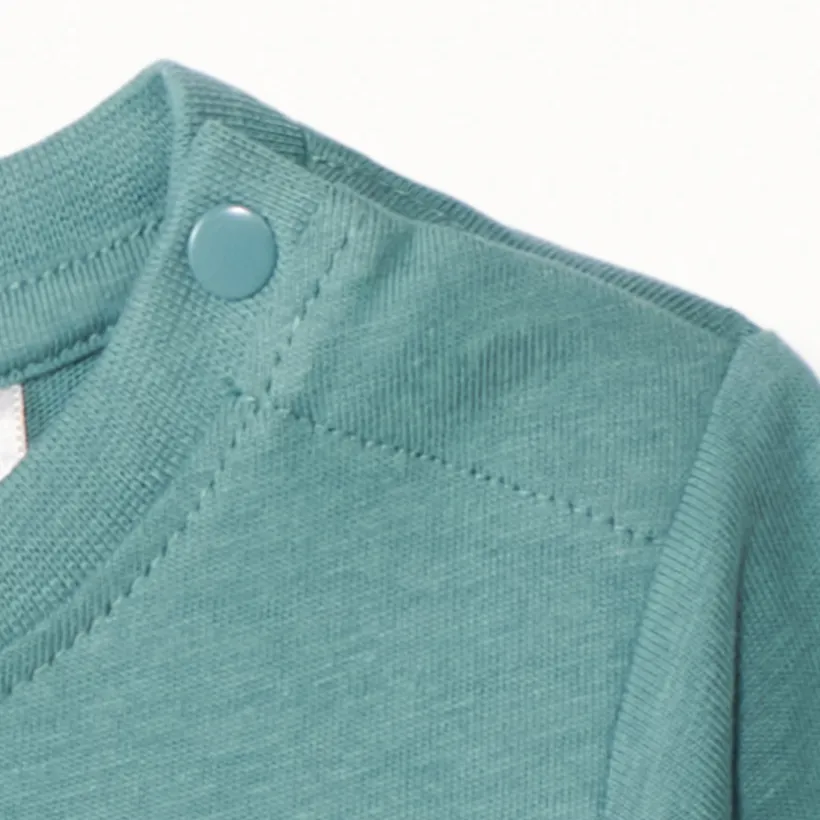 T-shirt met lange mouwen en grote contrasterende lussenborduursel voor babyjongens