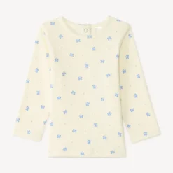 Tweedelige set met een tuinbroek en een T-shirt met lange mouwen bedrukt met vlinders voor baby meisjes.