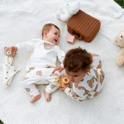Tweedelig honigraat joggingpak met beerprint voor baby