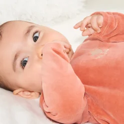 Velours romper voor meisje met fantasie borduursel