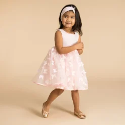 Vestido sin mangas con mariposas en relieve para niña bebé
