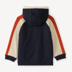 Vestje voor babyjongen van breigoed met capuchon in vintage stijl