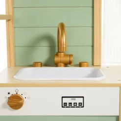 Volledige keuken met houten accessoires