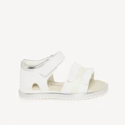 Witte sandalen met gedrapeerde banden voor meisjesbaby's