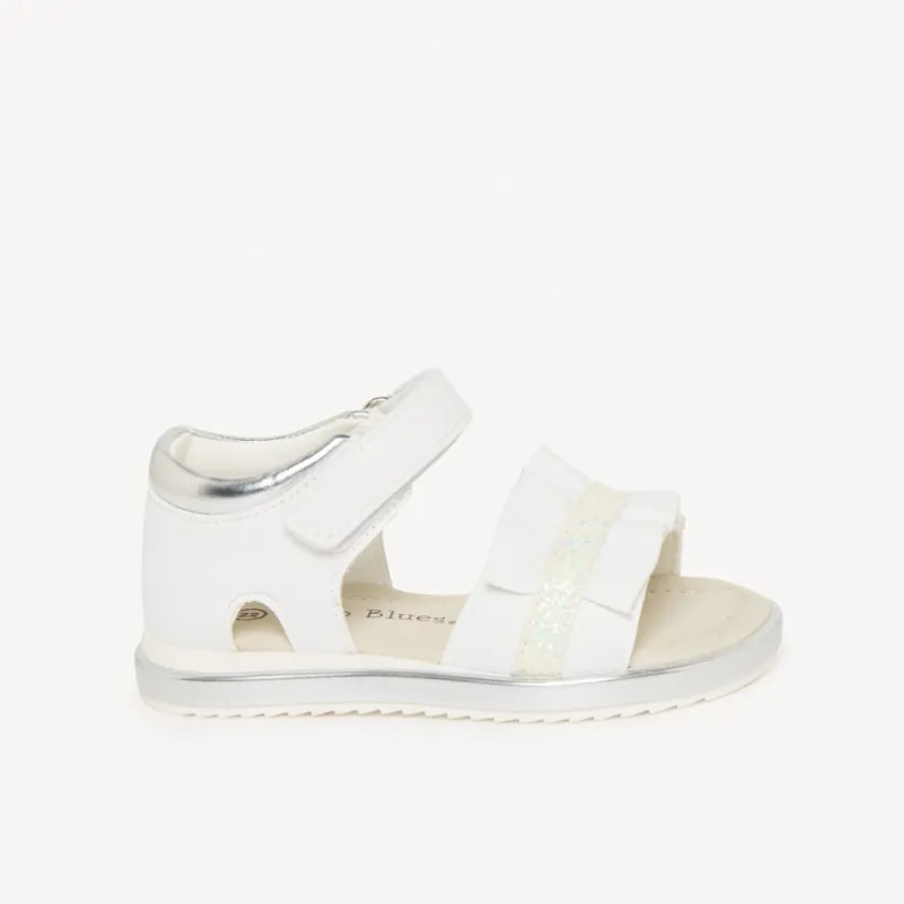 Witte sandalen met gedrapeerde banden voor meisjesbaby's