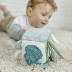 Zachte activiteitenkubus 18 cm Lindegroen