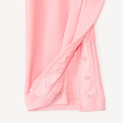 Zonnebrandwerende badpak meisjes in het roze.