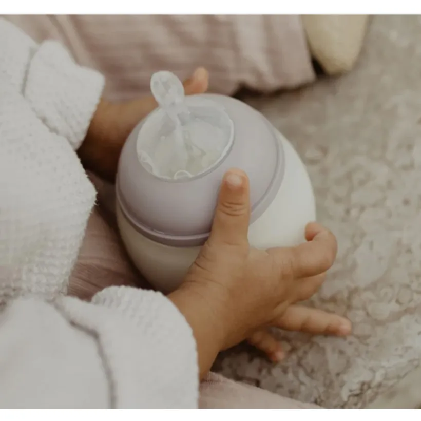 Zuigfles 330ml antibuikkrampjes in silicone Lila