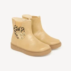 Zwarte en elastische enkelboots voor meisjes met een leopardprint hartmotief.